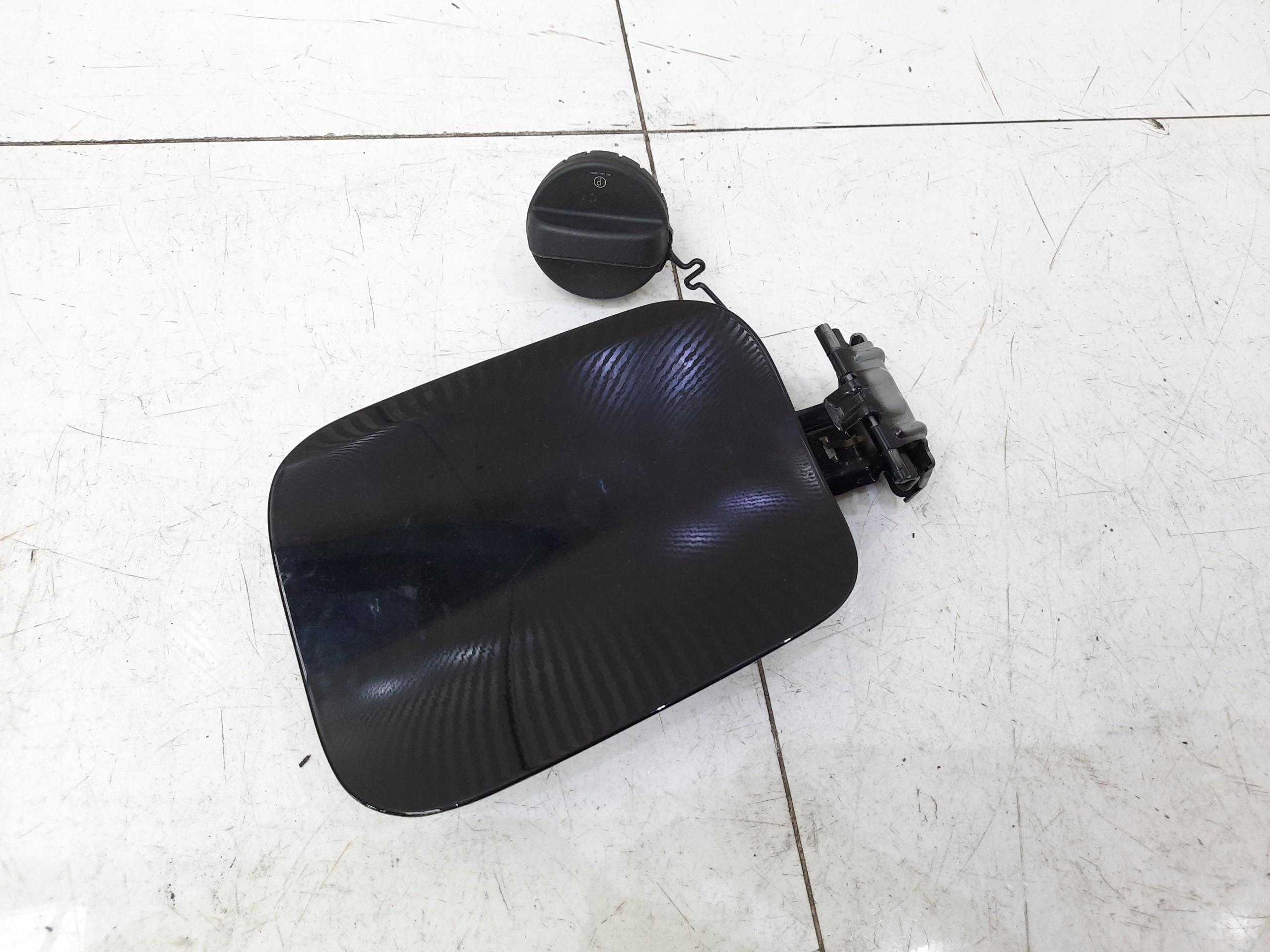 TOYOTA PRIUS IV КРИШКА ПАЛИВНОГО БАКА 218