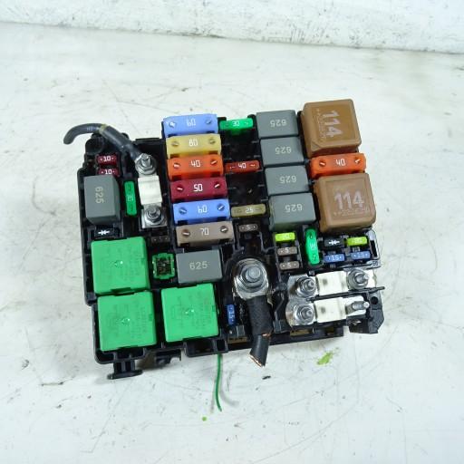 TOYOTA PROACE CITY 1.5D БЛОК ПРЕДОХРАНИТЕЛЕЙ 9804848580