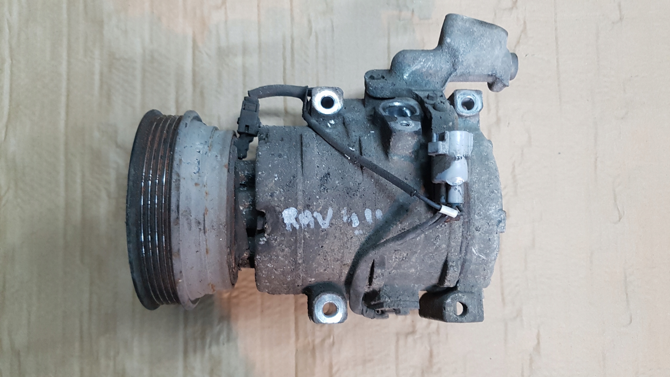 TOYOTA RAV 4 II 00-05 2.0 D4D КОМПРЕССОР