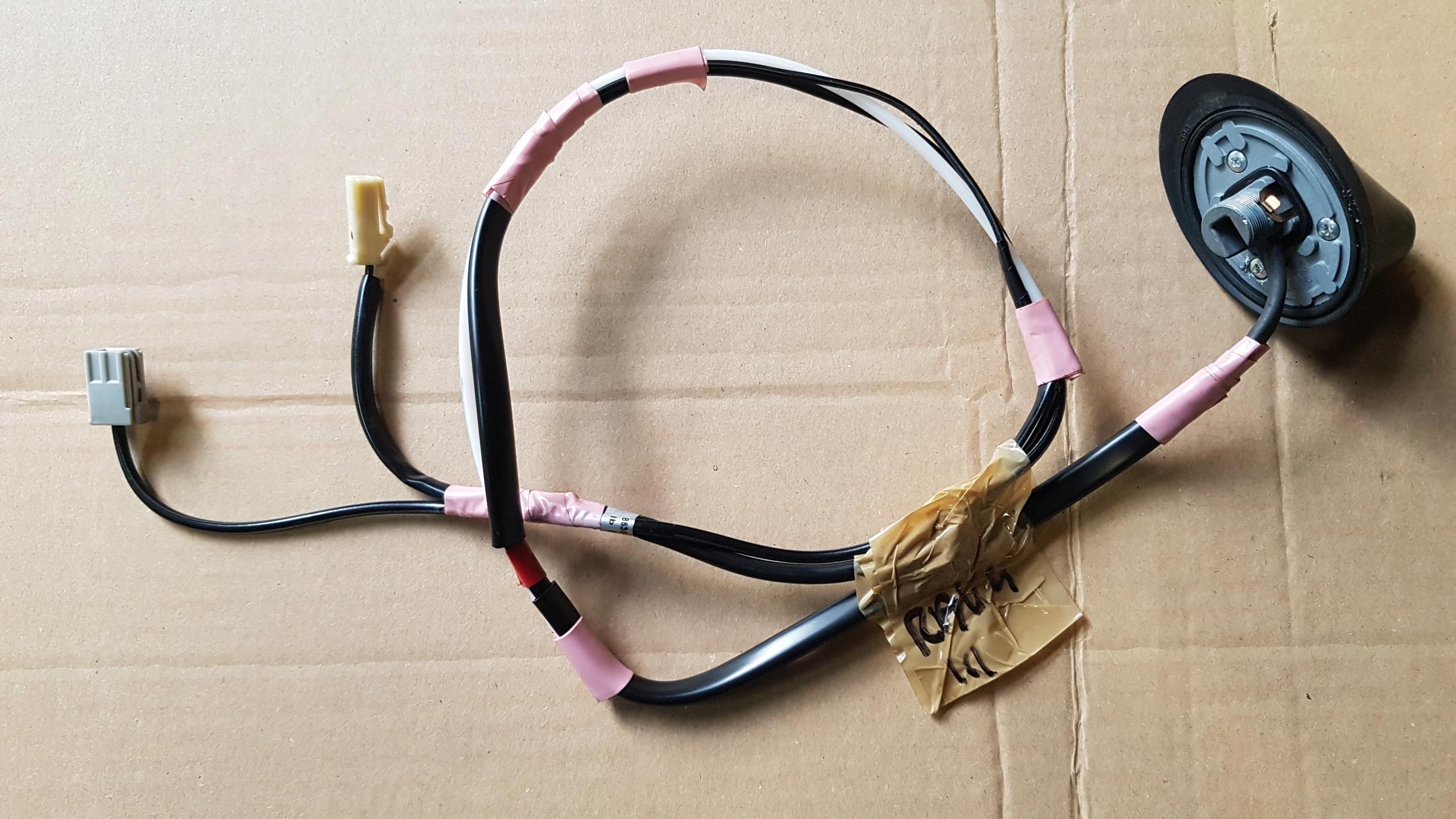 TOYOTA RAV 4 III 06-12 АНТЕННА ГНЕЗДО