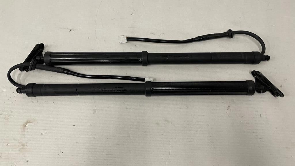 68910-42060 - TOYOTA RAV 4 V 19-21 ПРИВОД ЗАСЛОНКИ 68920-42020