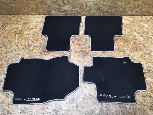 TOYOTA RAV 4 V ВЕЛЮРОВІ КИЛИМКИ