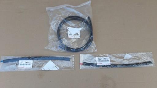 TOYOTA RAV4 13 - ПРОКЛАДКА ОКНА БАГАЖНИКА