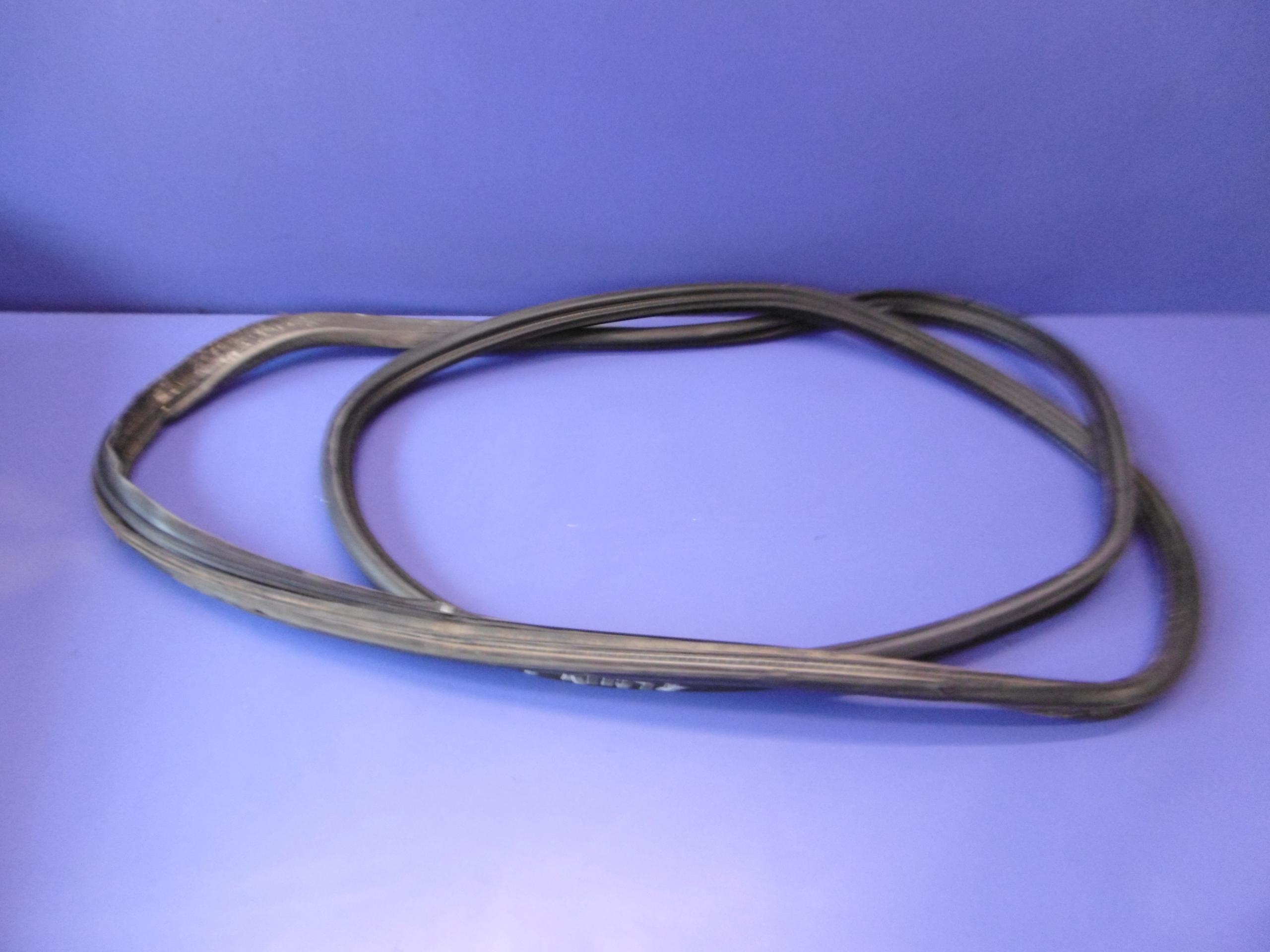 TOYOTA RAV4 И ПРОКЛАДКА ЗАКРЫЛКА 94-00