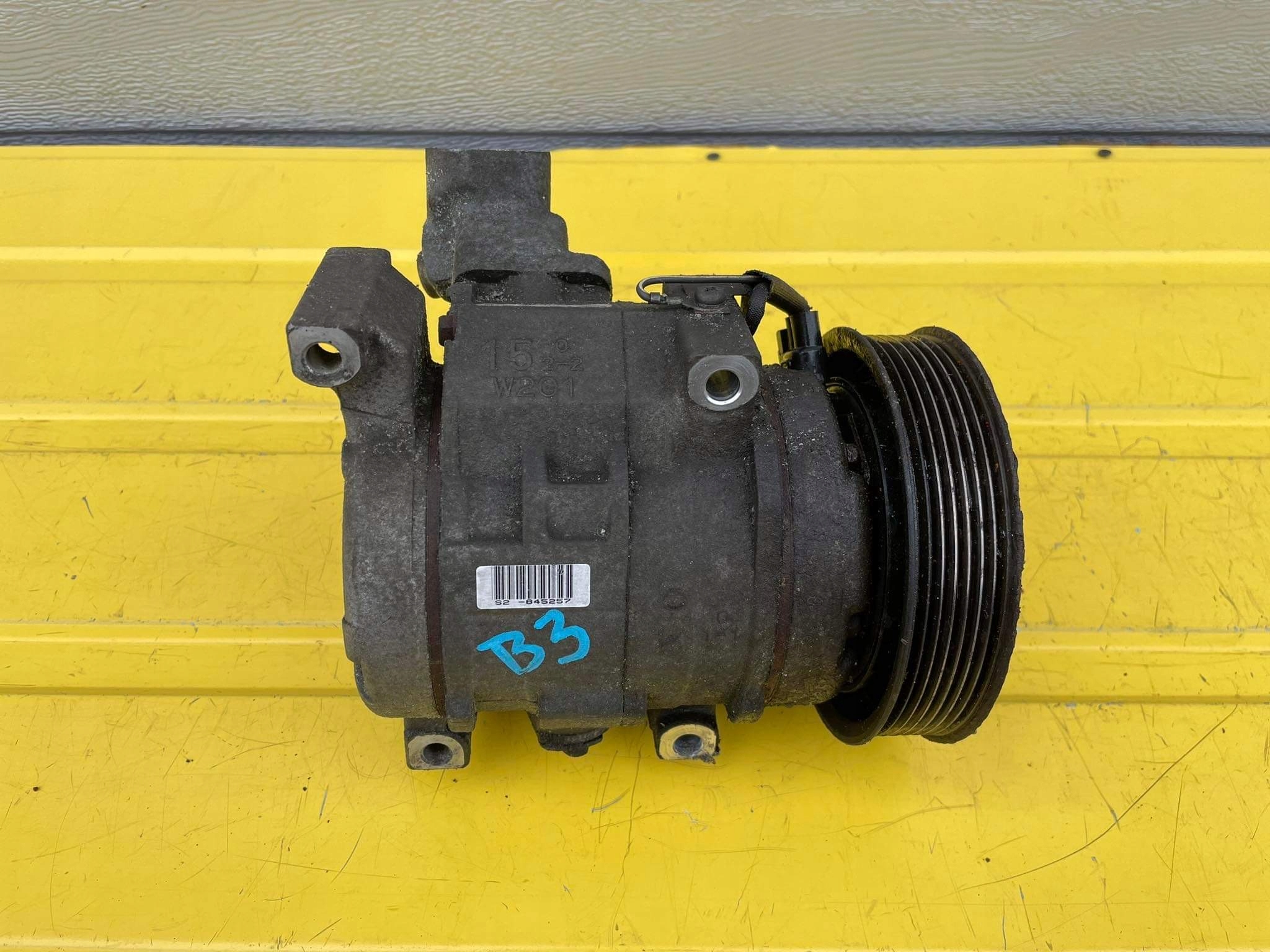 КОМПРЕСОР КОНДИЦІОНЕРА TOYOTA RAV4 II 2.0 B