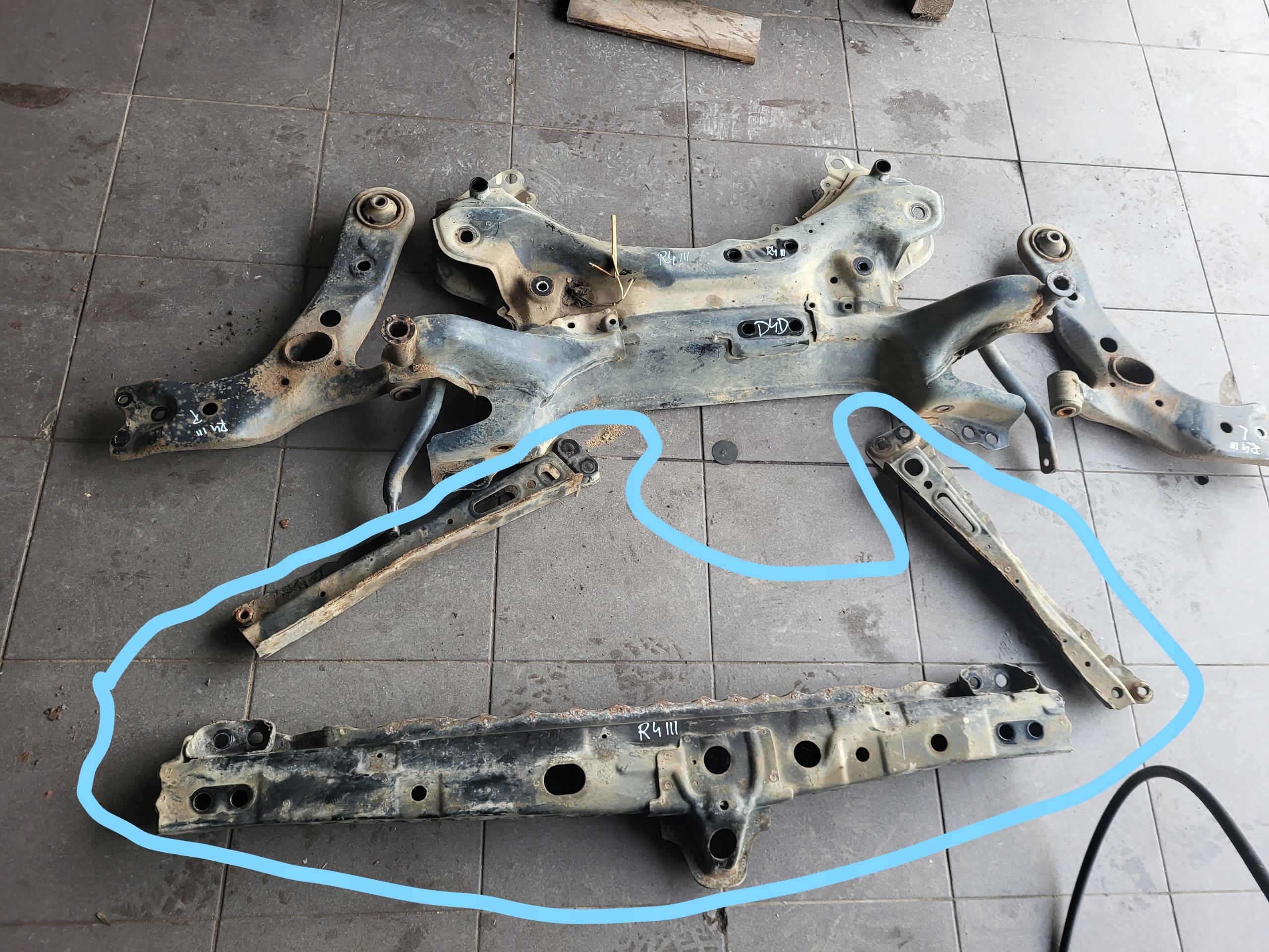 TOYOTA RAV4 III LIFT 2,0 2,2 D4D БАЛКА ПОД ХОЛОДИЛЬНОЙ КАМЕРОЙ