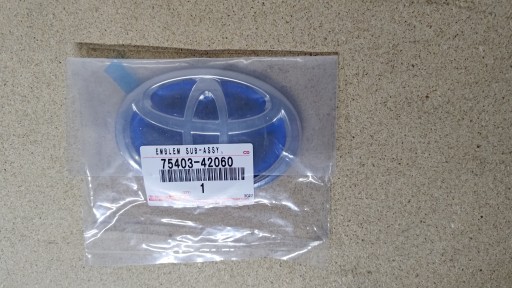 TOYOTA RAV4 V ЭМБЛЕМА ЛОГОТИП ГИБРИД ЗАДНИЙ НОВЫЙ 75403-42060 ОРИГИНАЛ