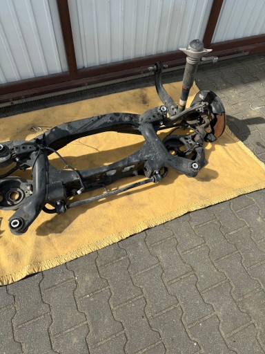 Toyota rav4 v оси задние шаметы завершены 18 тысяч км