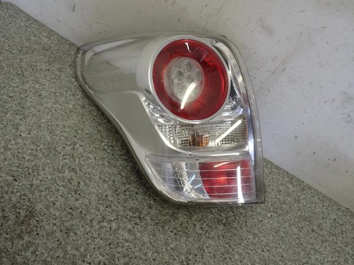 Toyota verso 09-13 лівий задній ліхтар