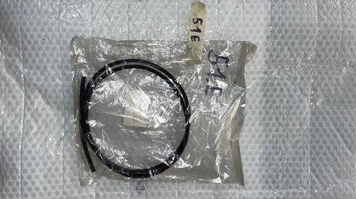 УЩІЛЬНЕННЯ ЛОБОВОГО СКЛА TOYOTA YARIS II 64814-52040