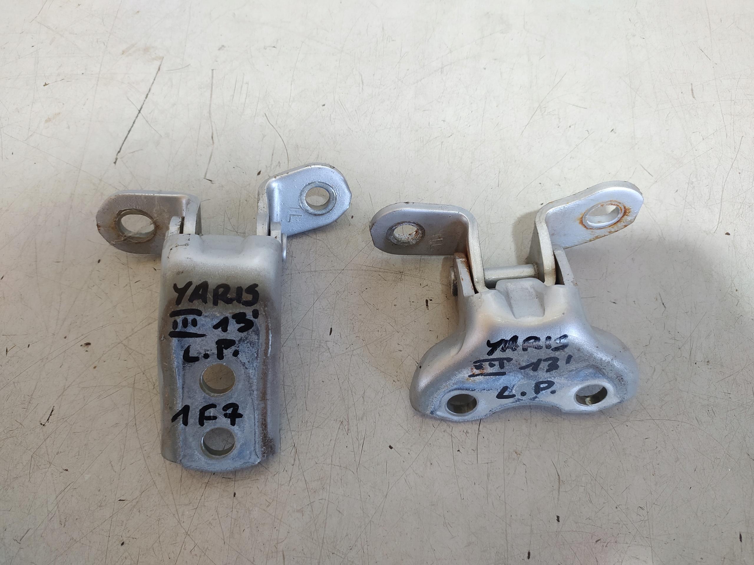 TOYOTA YARIS III ДВЕРНЫЕ ПЕТЛИ ЛЕВАЯ ПЕРЕДНЯЯ ПЕТЛЯ