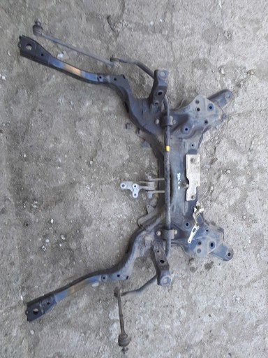 392135 - Toyota yaris iv 1.5 сани с передней балкой