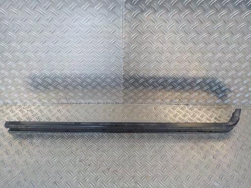 777603037R - УДАР III VIVARO РЕЛЬС БОКОВОЙ ДВЕРИ НАПРАВЛЯЮЩАЯ