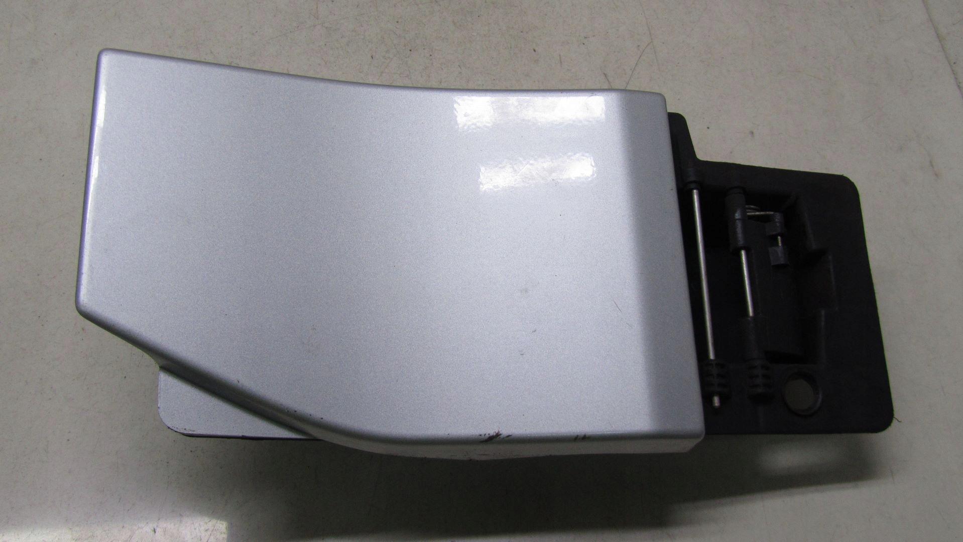 045/024 - TRAFIC VIVARO III КРЫШКА ТОПЛИВНОГО БАКА 14-24