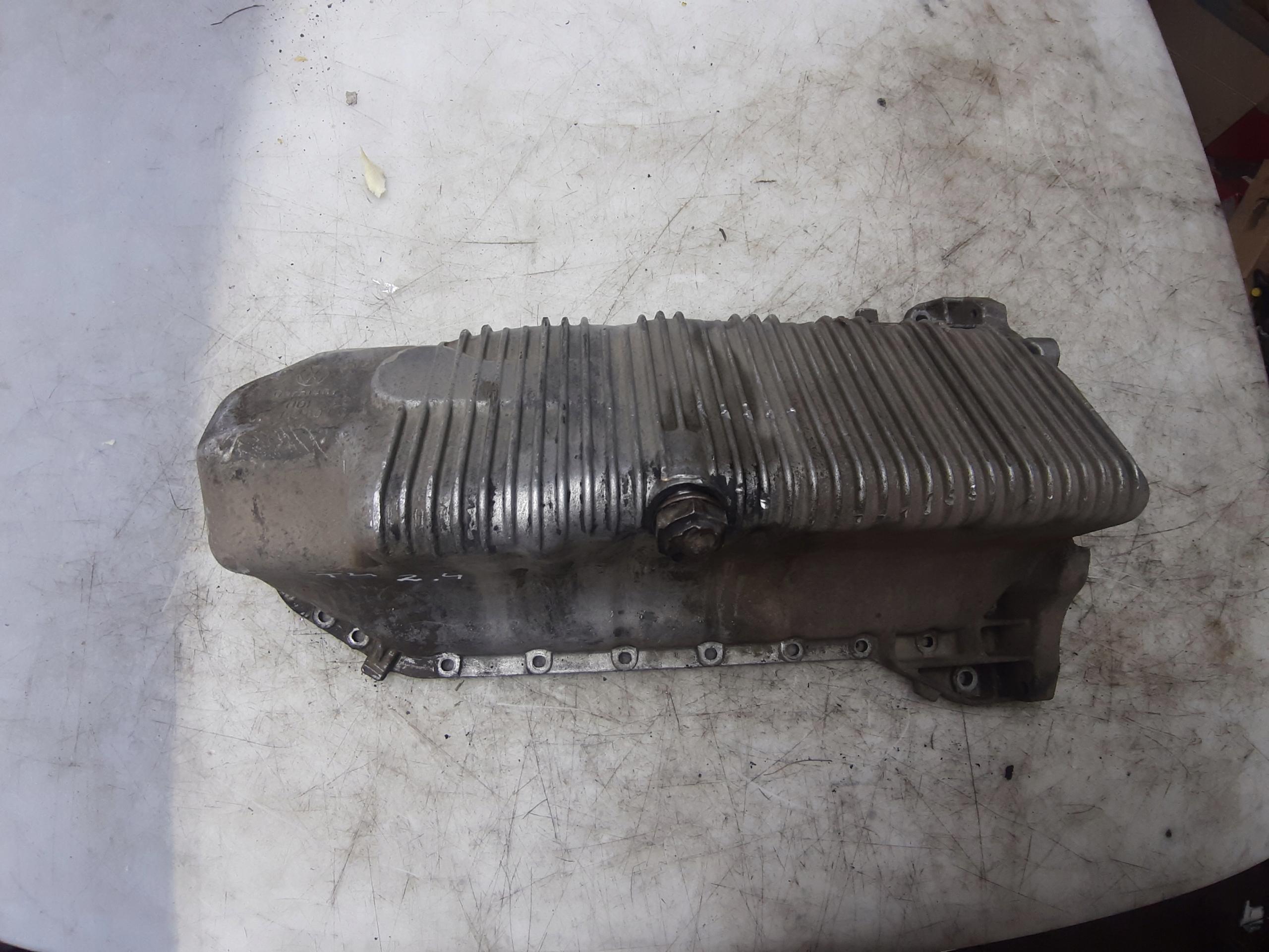 Транспортер T4 2.4 D AAB масляный поддон 074103603A