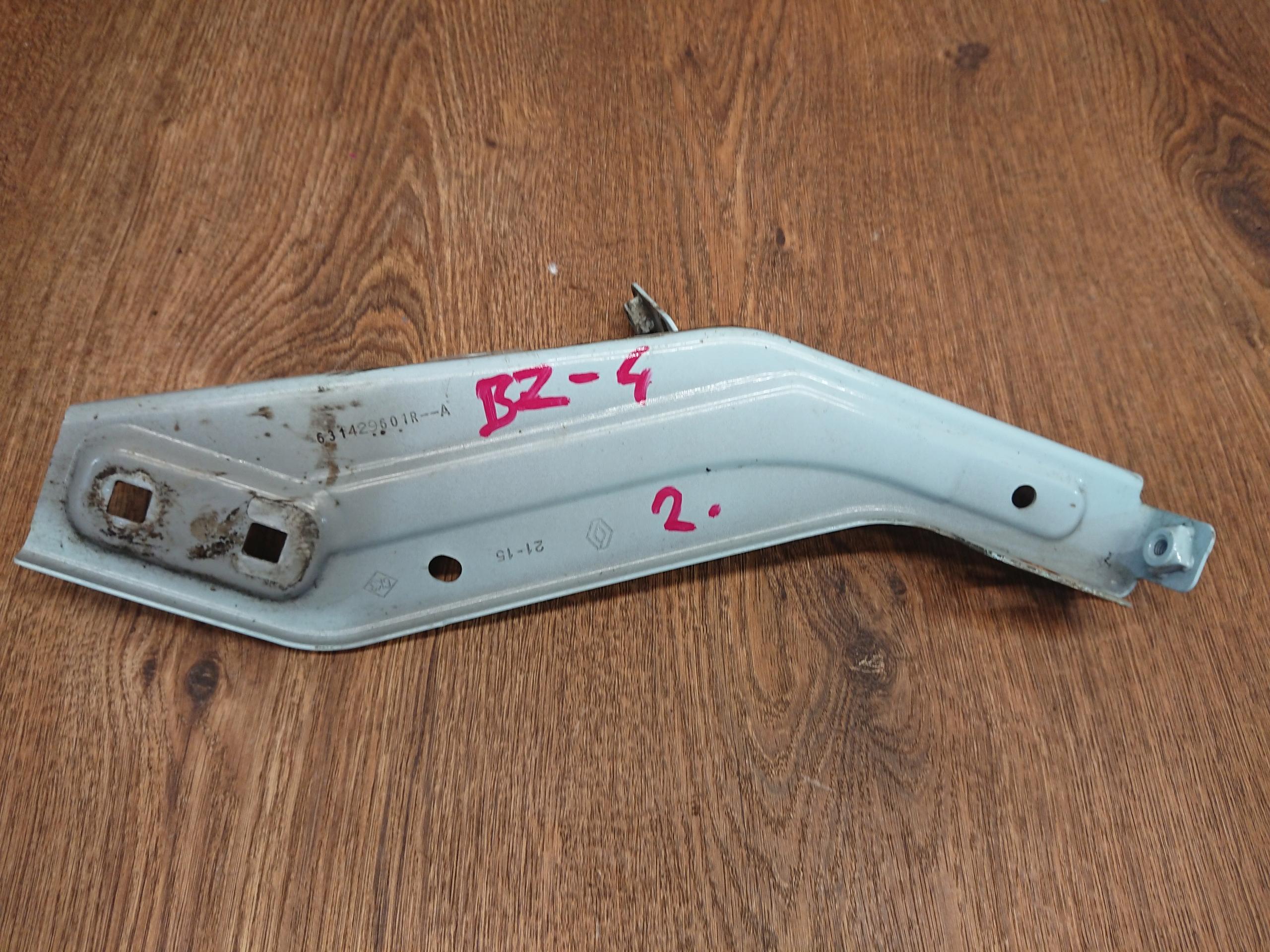 TWINGO III КРОНШТЕЙН КРЫЛА ЛЕВЫЙ 631429601R