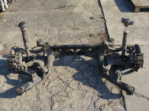 Задній промінь повна вісь audi a6 c7