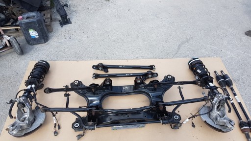 Land rover evoque задний балок подвески