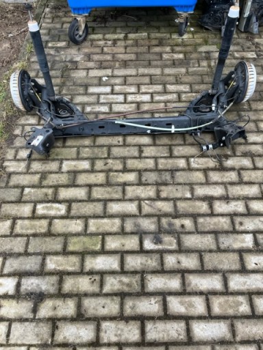 Задняя балка задней подвески renault clio iv fl