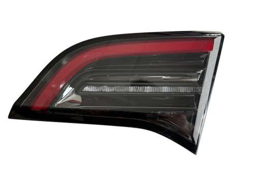 1502089-00-B, 1502089-00-B - Tesla 3 lift y задній правий салонний ліхтар в люк 1502089-00-c