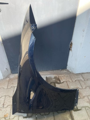 Передний правый брызговик tesla s