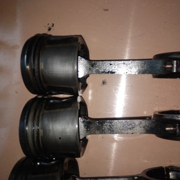 Поршень с шатуном Transit Jumper 2.2 tdci Евро 4