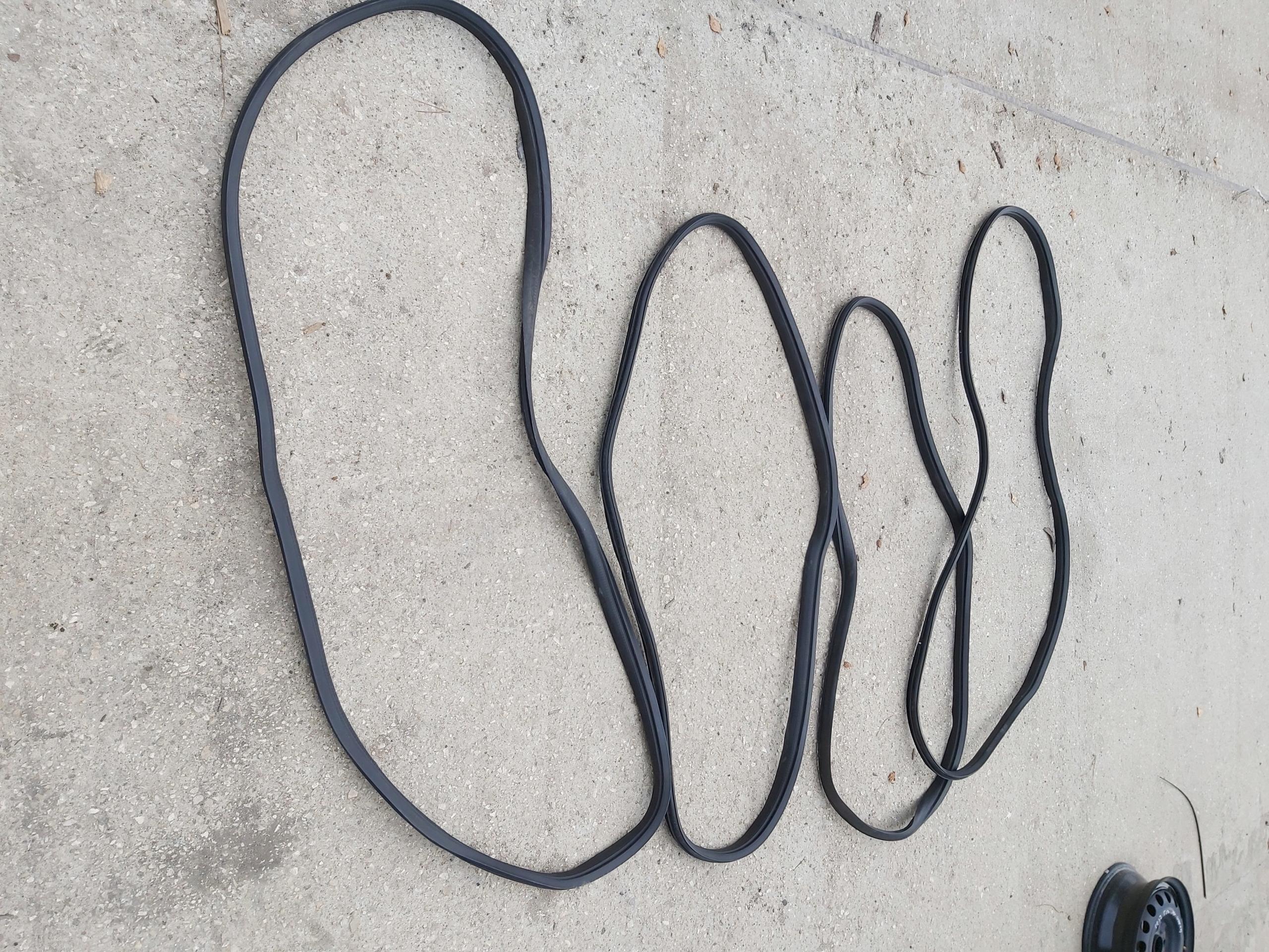 Toyota Aygo II прокладка дверей в зборі передня задня