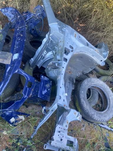 261282 - Toyota Auris II чверть фартух лівий і правий