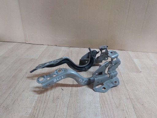 Toyota Auris II шарнір петлі капота комплект лівий і правий