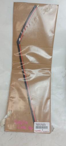 75574F4010 - Toyota C-HR 18-планка крышки багажника