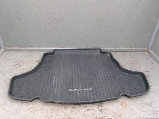 Облицовка багажника Toyota Camry 8-го поколения