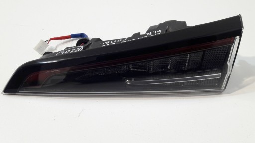 Toyota Corolla E21 Права лампа лампа 02431 (R204)