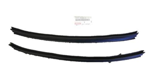 PZ451-N0520-00 - Toyota Hilux 08-вертикальные уплотнения двери paki org
