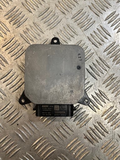 Toyota Prius IV левый преобразователь лампы 89907-47010