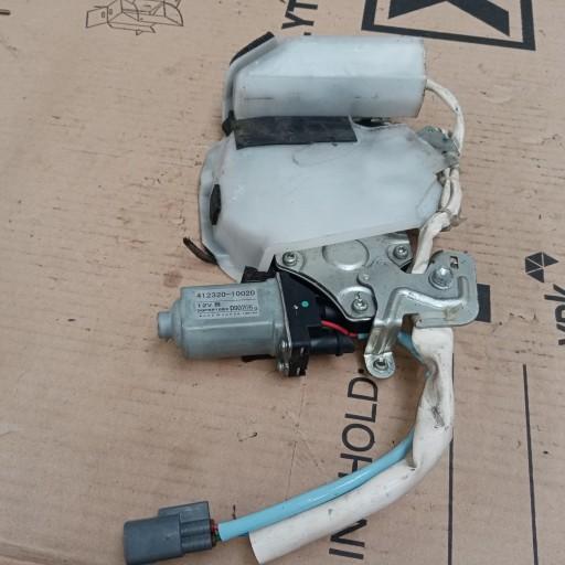 412320-10020 - Toyota Previa замок дверей правий задній 6 pin