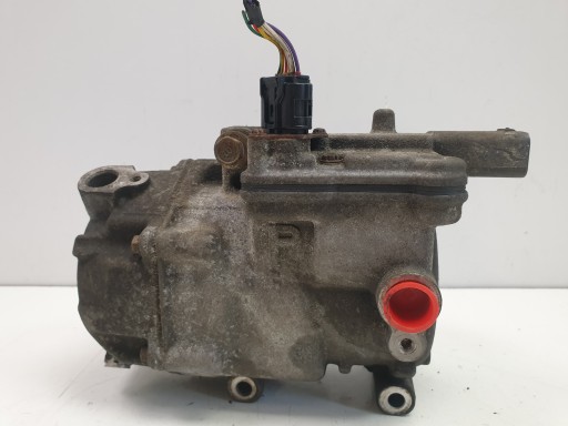 042200-0212 - Toyota Prius III 1.8 H компрессор кондиционера