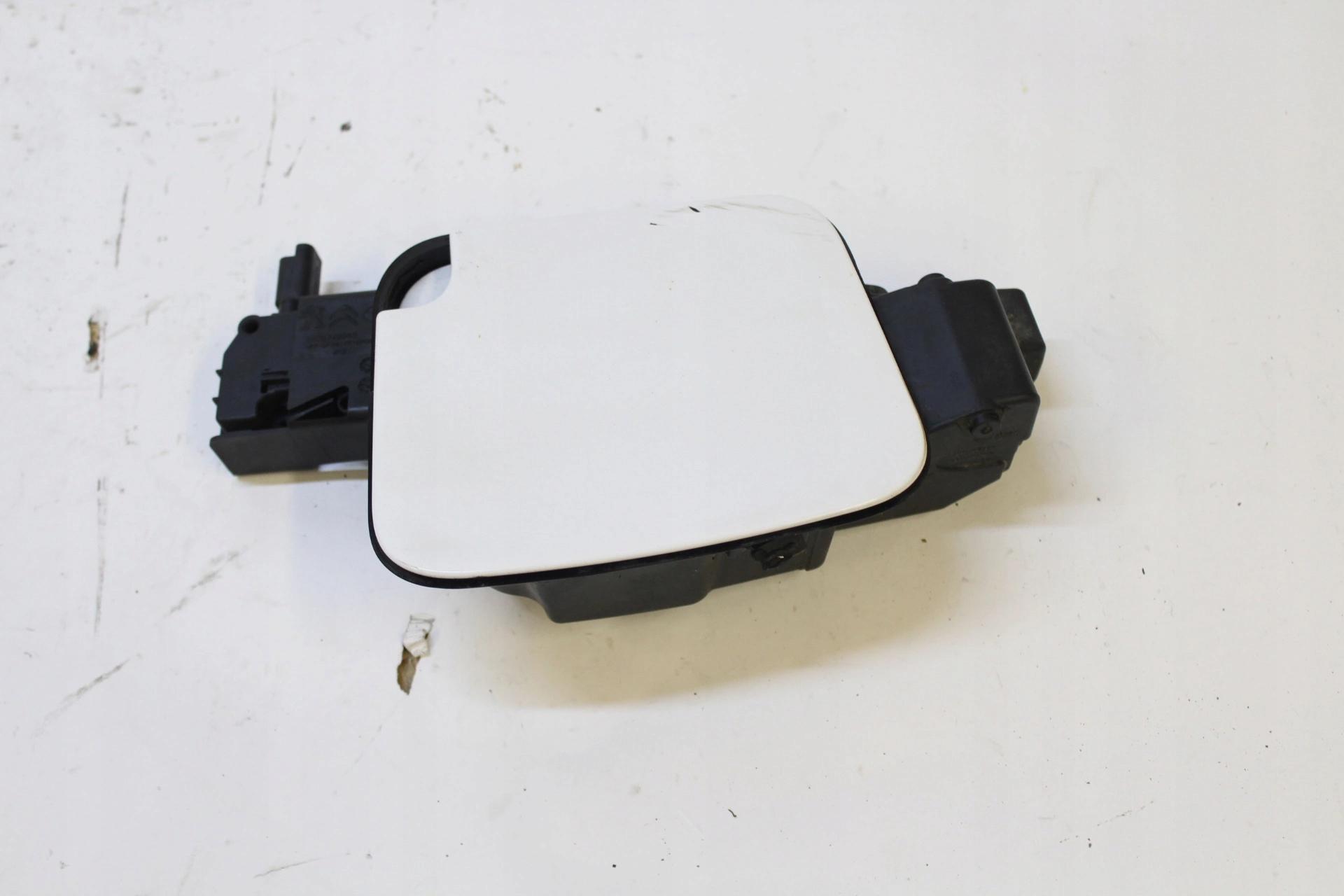 Крышка топливного бака Toyota Proace 9809503280