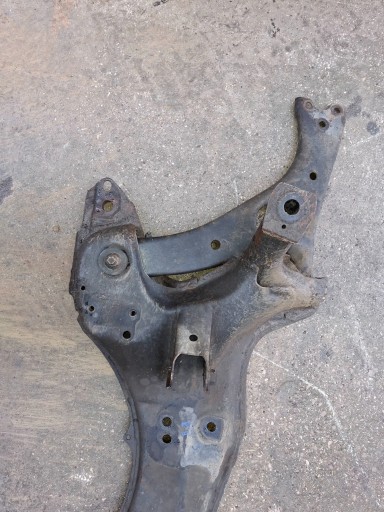 UTT4627 - Toyota rav 4 (xa20) 2005 передние балки