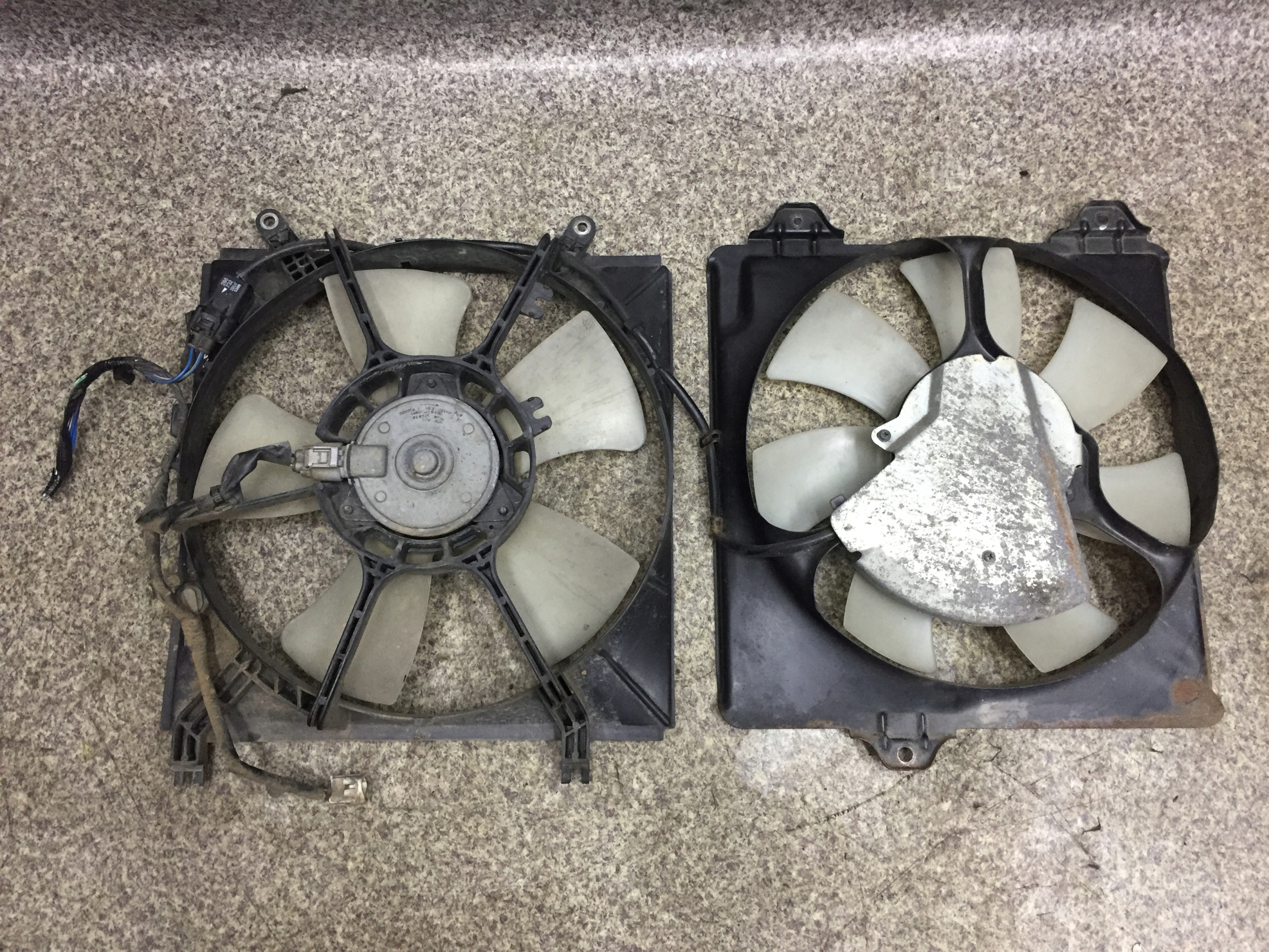 122750-9331 022740-3842 - Toyota Rav4 2 II вентиляторы радиатора 2.0 D KPL 04'