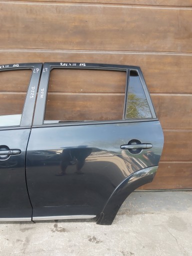 Toyota rav4 iii двері лівий задній задній задній 1h2