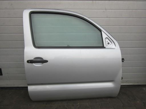 Toyota Tacoma II 2013 2D двері петля права передня