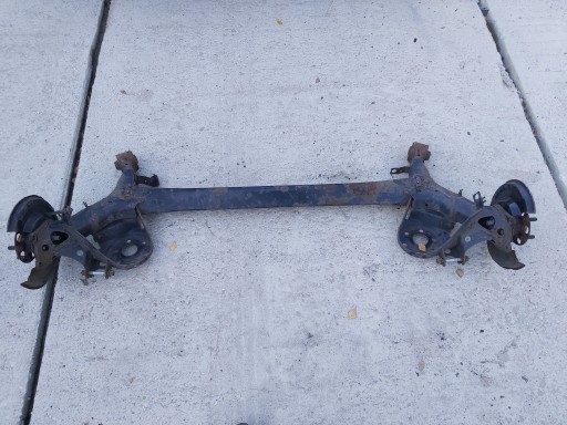 Toyota verso s задня підвіска