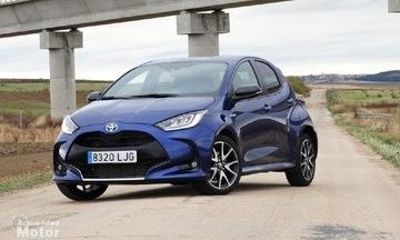 Toyota Yaris 2022 Передний полный гибрид 1.5