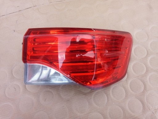 Toyota Avensis T27 12-15 Підйомний Карозерний закон Седан Європейський седан