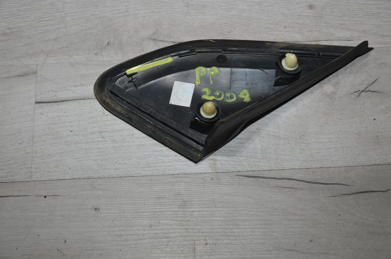 984-XXXX - Трикутник Бризговики правий Peugeot 2008 13r