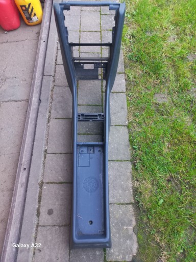 Центральний тунель Mercedes на 124