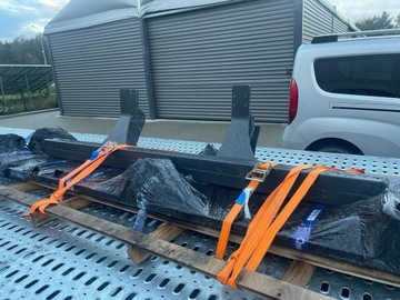 Mercedes Atego задний луч