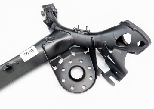 ANT-T01B - Toyota yaris ii задня вісь