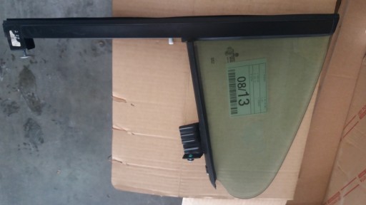 5TA845025021 - PASSAT CC заднее левое стекло