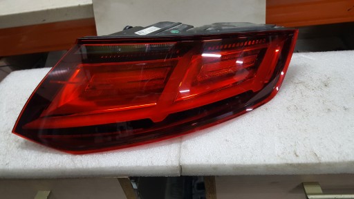 Задняя правая светодиодная лампа Audi TT TTS 8S0945096A Разборка